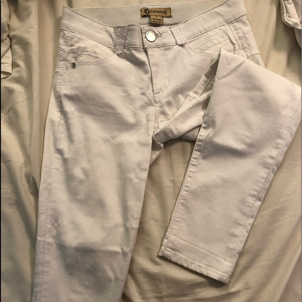 White denim jeans